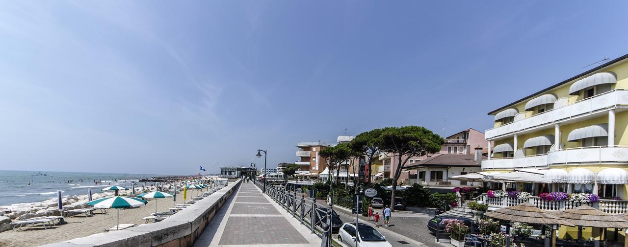 Hotel Le Lampare Caorle Exterior foto